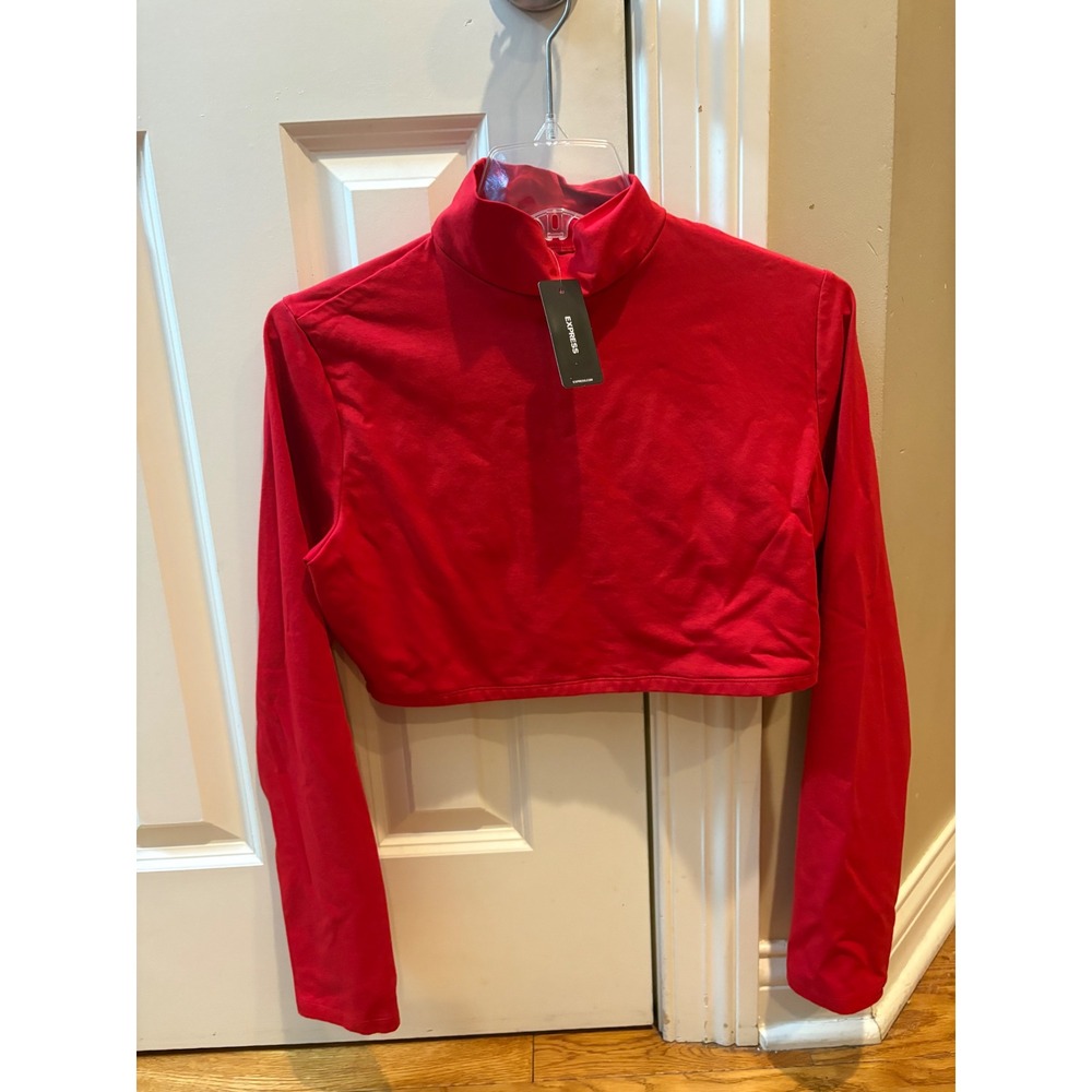 New women's Express Red Mock Neck Long Sleeve Crop Top NWT 09612531 size large